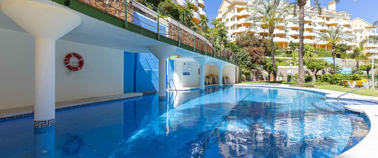 Resale - apartment - Marbella - Nueva Andalucía