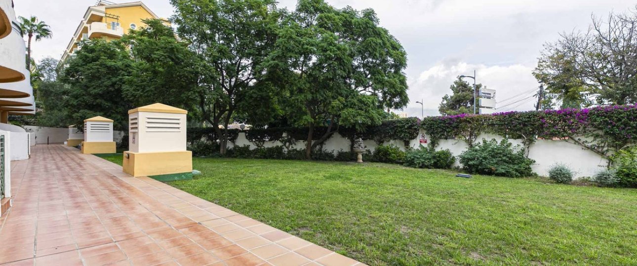 Resale - apartment - Marbella - Nueva Andalucía
