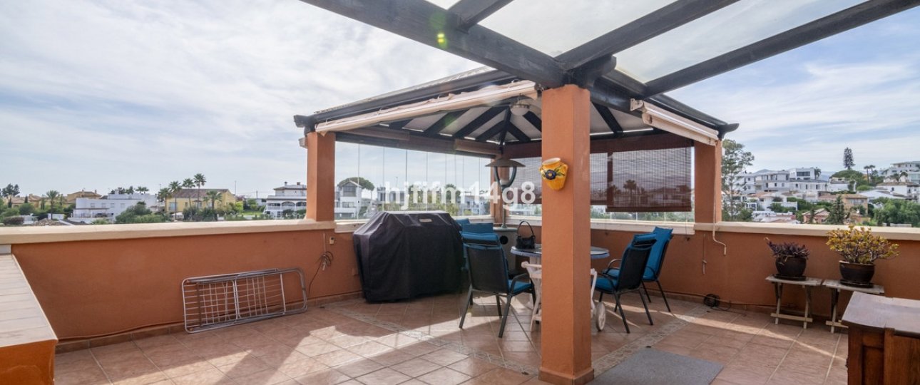 Resale - apartment - Marbella - Nueva Andalucía
