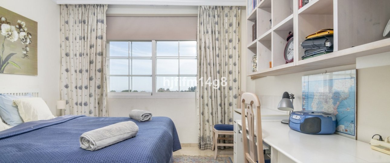 Resale - apartment - Marbella - Nueva Andalucía
