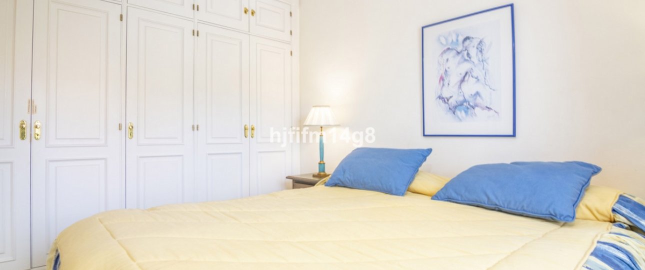 Resale - apartment - Marbella - Nueva Andalucía