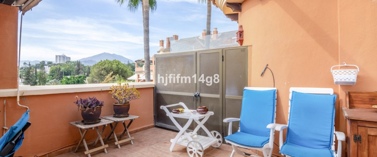 Resale - apartment - Marbella - Nueva Andalucía