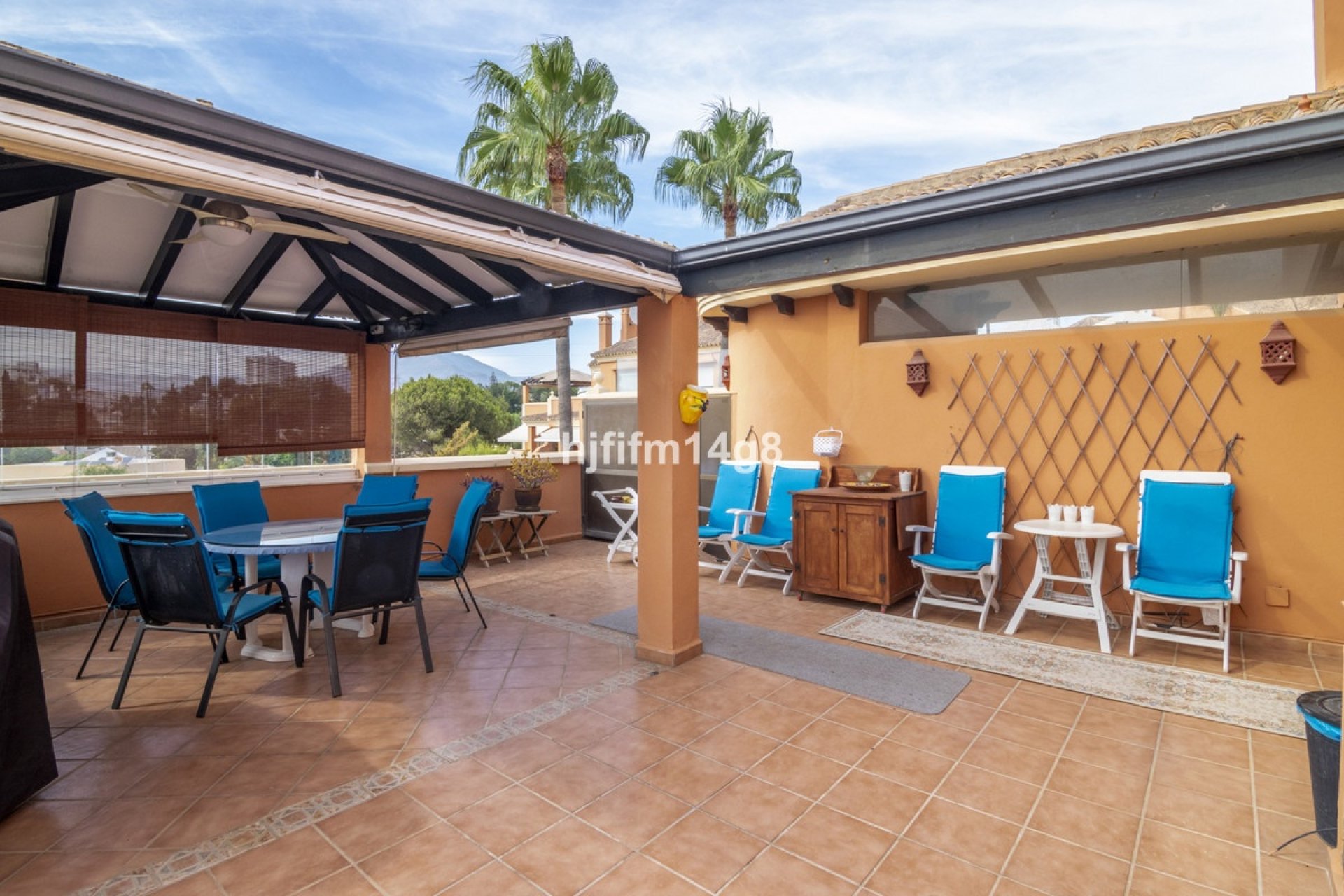 Resale - apartment - Marbella - Nueva Andalucía