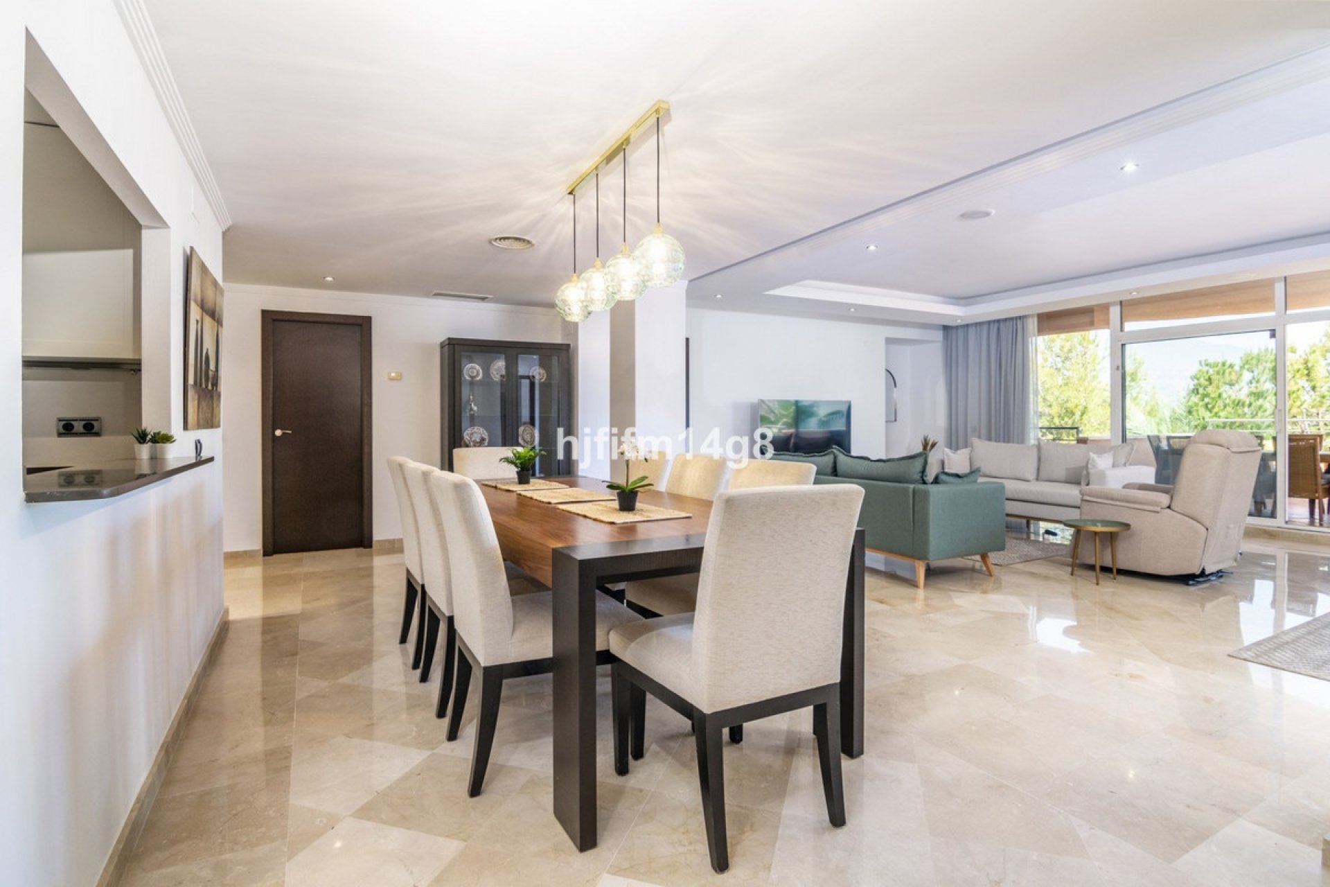 Resale - apartment - Marbella - Nueva Andalucía