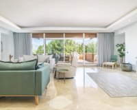 Resale - apartment - Marbella - Nueva Andalucía