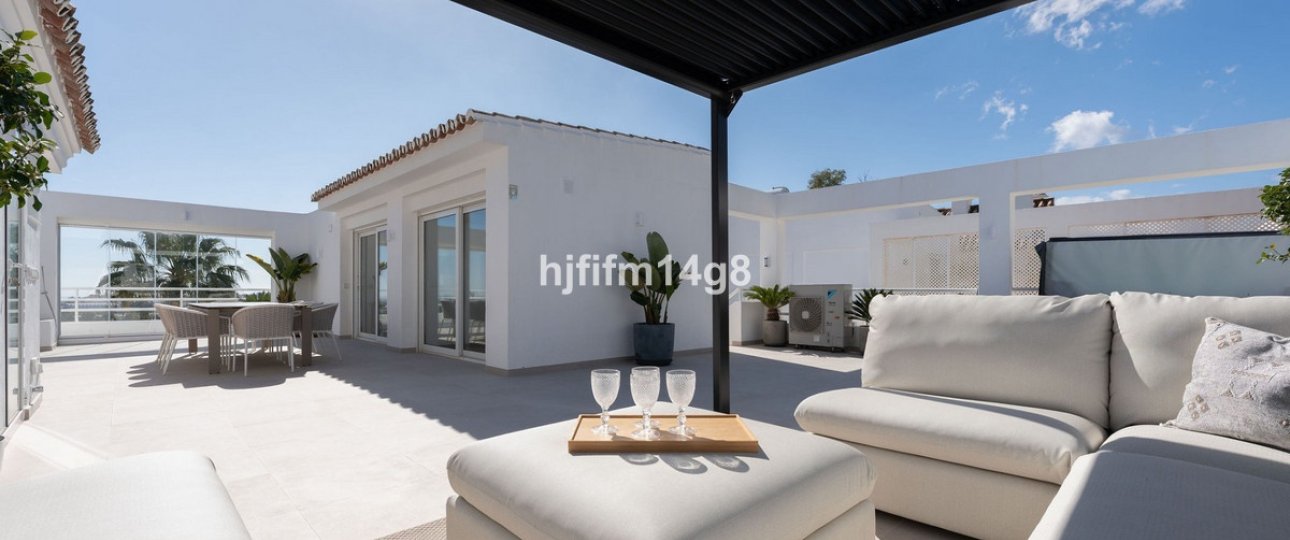Resale - apartment - Marbella - Nueva Andalucía