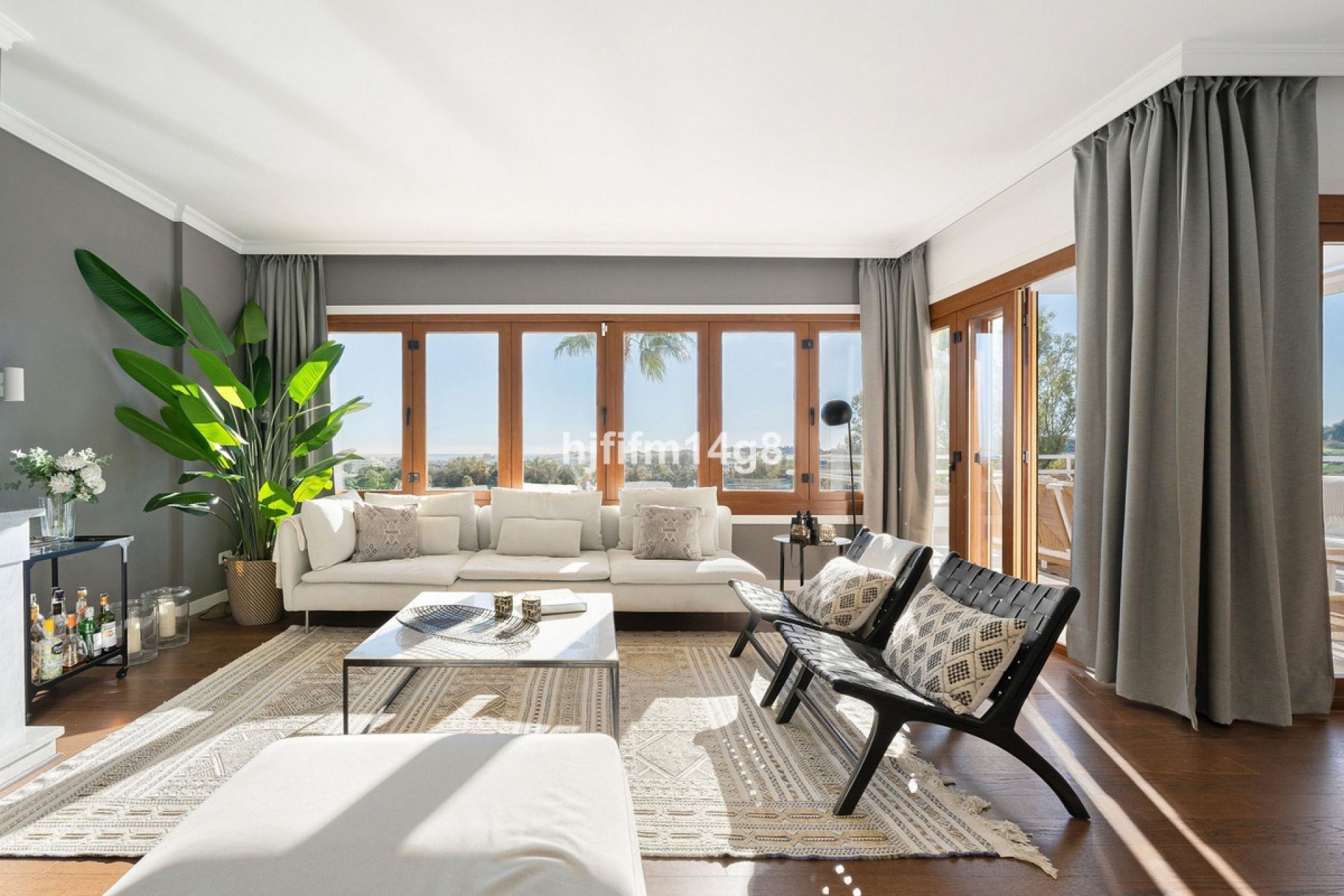 Resale - apartment - Marbella - Nueva Andalucía
