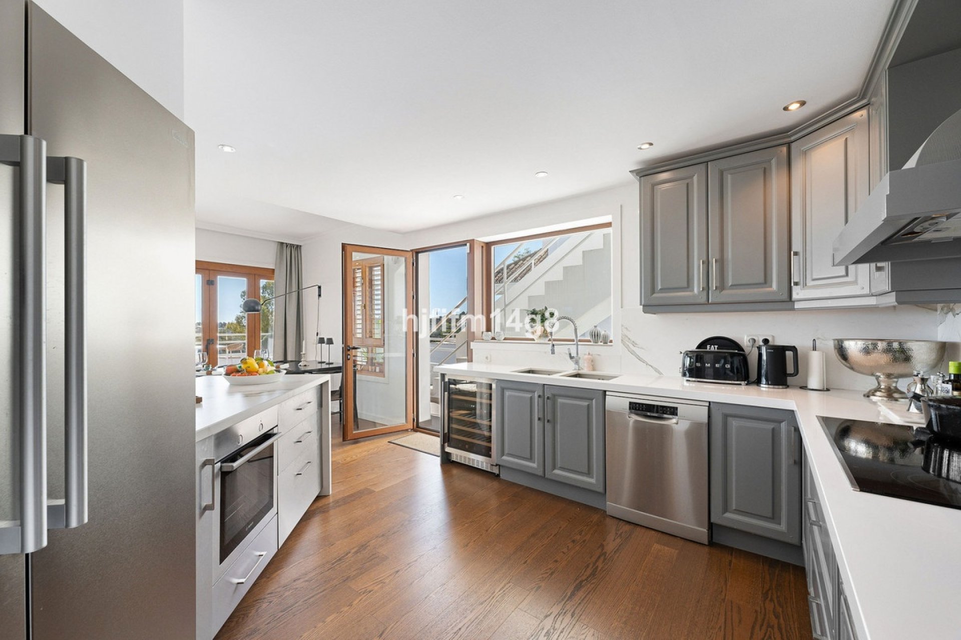 Resale - apartment - Marbella - Nueva Andalucía