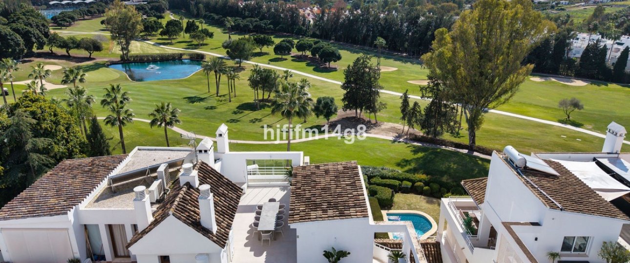 Resale - apartment - Marbella - Nueva Andalucía