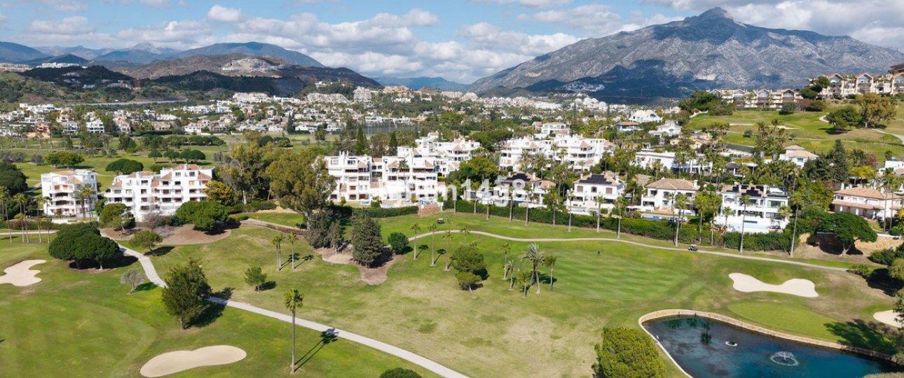 Resale - apartment - Marbella - Nueva Andalucía