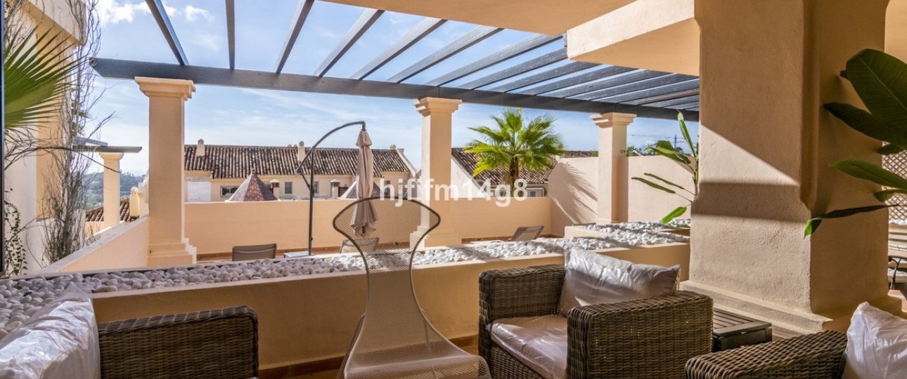 Resale - apartment - Marbella - Nueva Andalucía