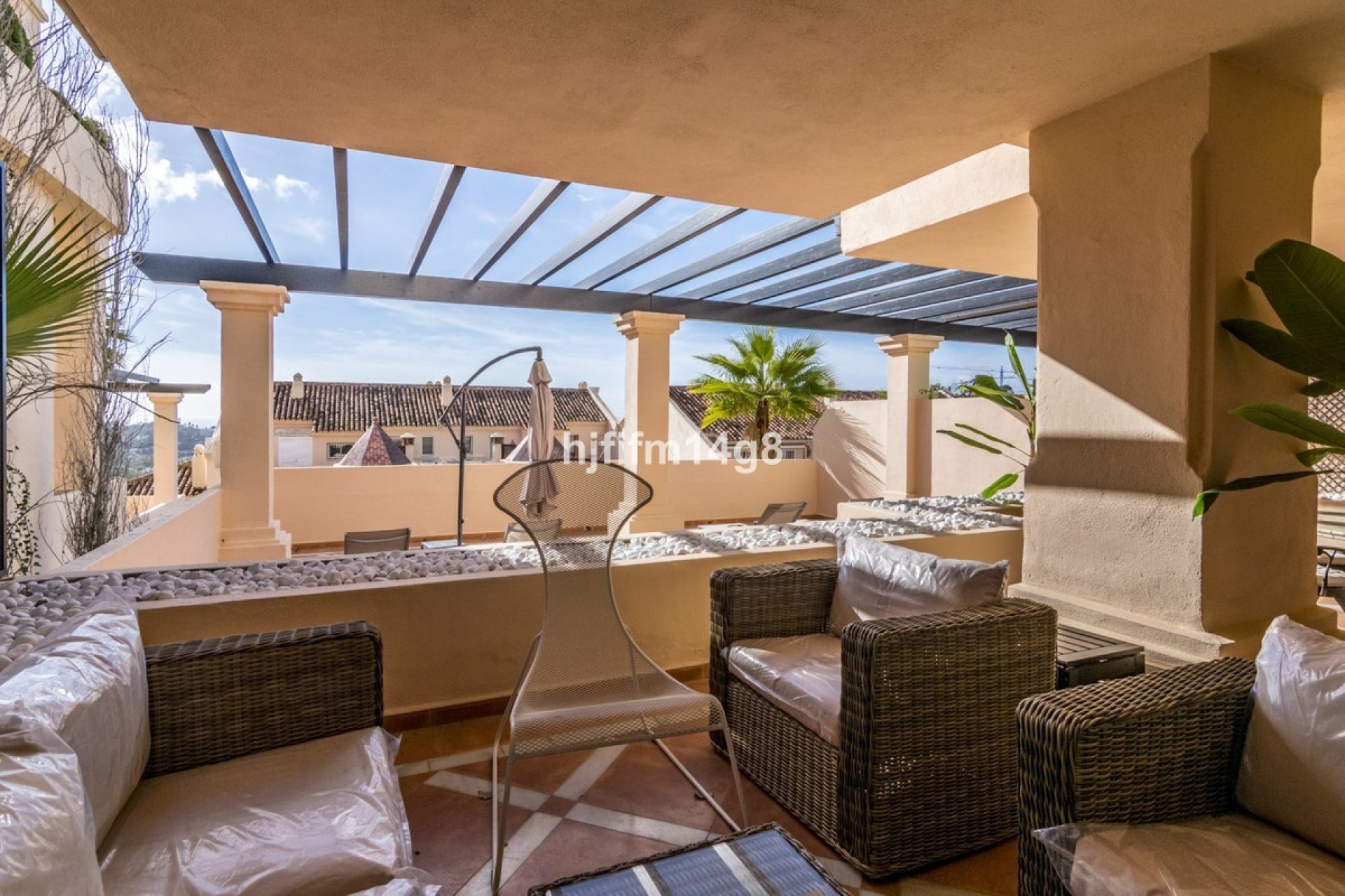 Resale - apartment - Marbella - Nueva Andalucía