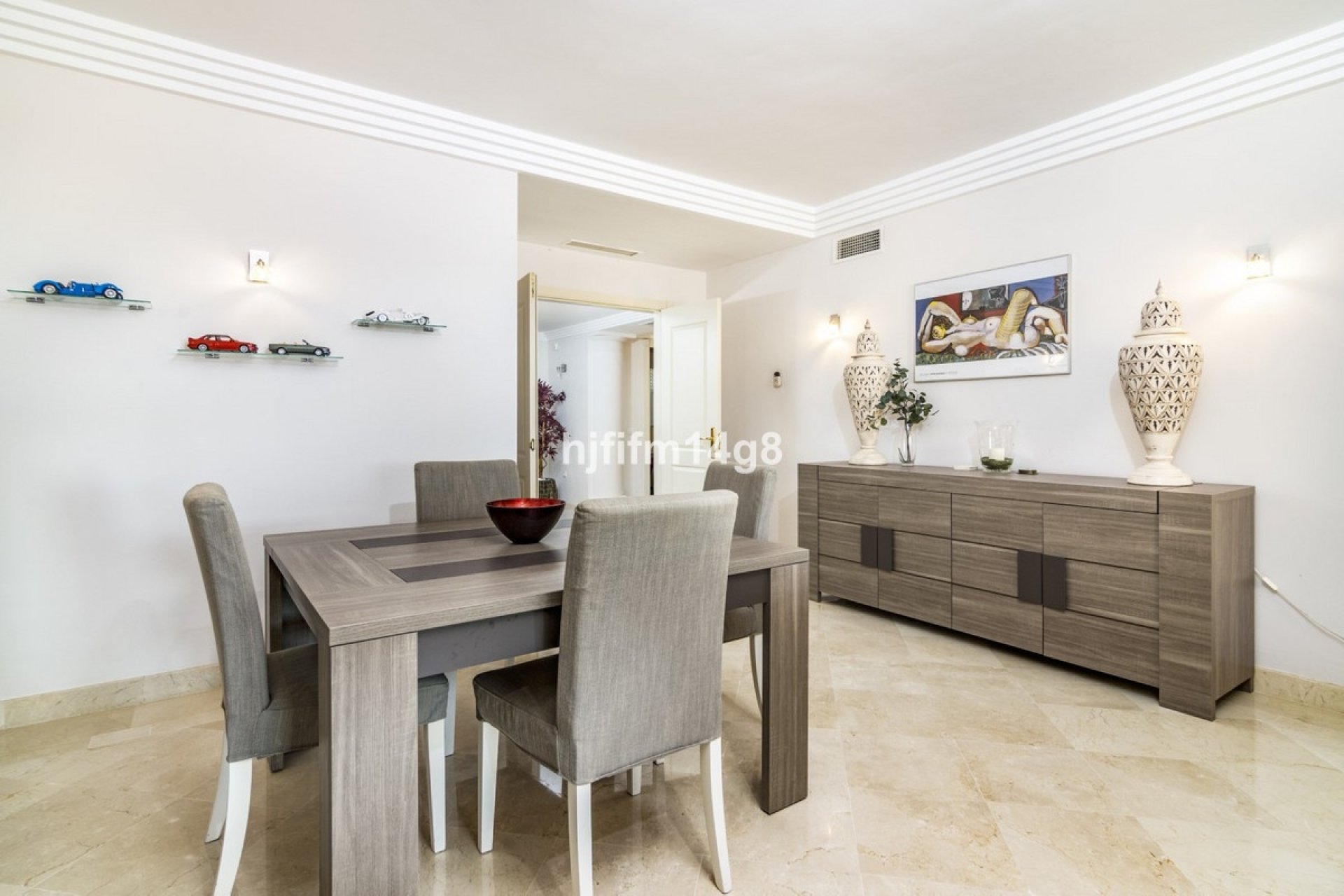 Resale - apartment - Marbella - Nueva Andalucía