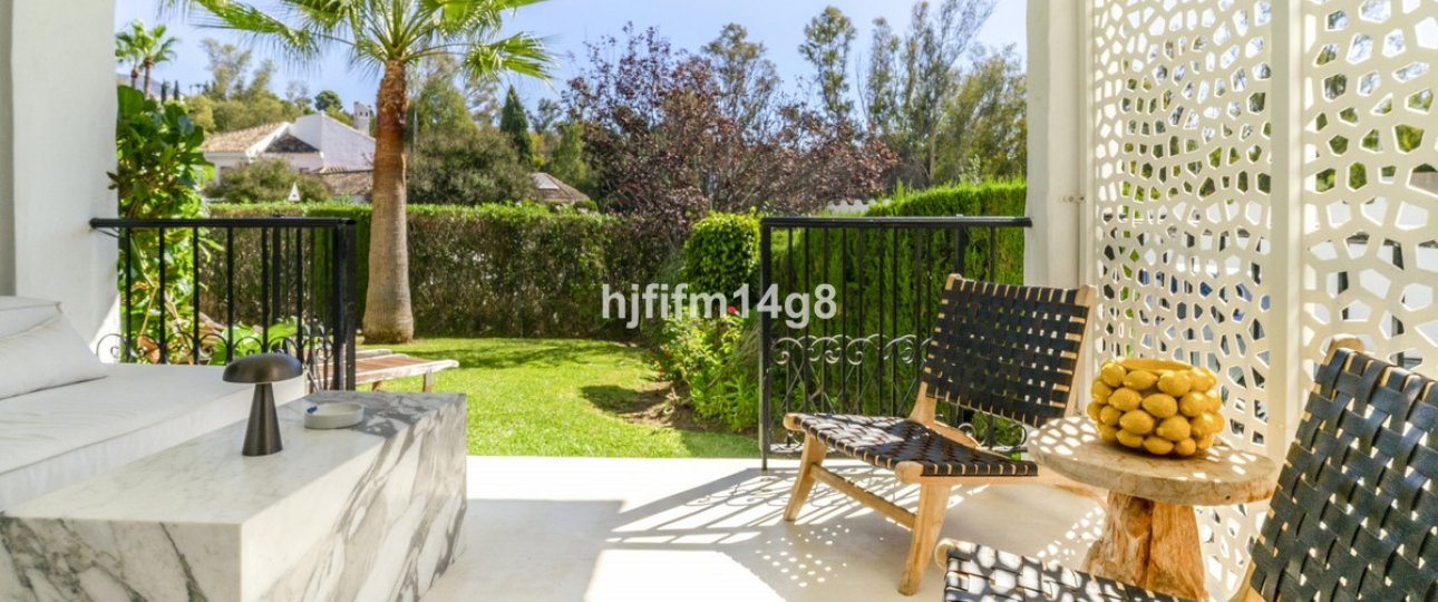 Resale - apartment - Marbella - Nueva Andalucía
