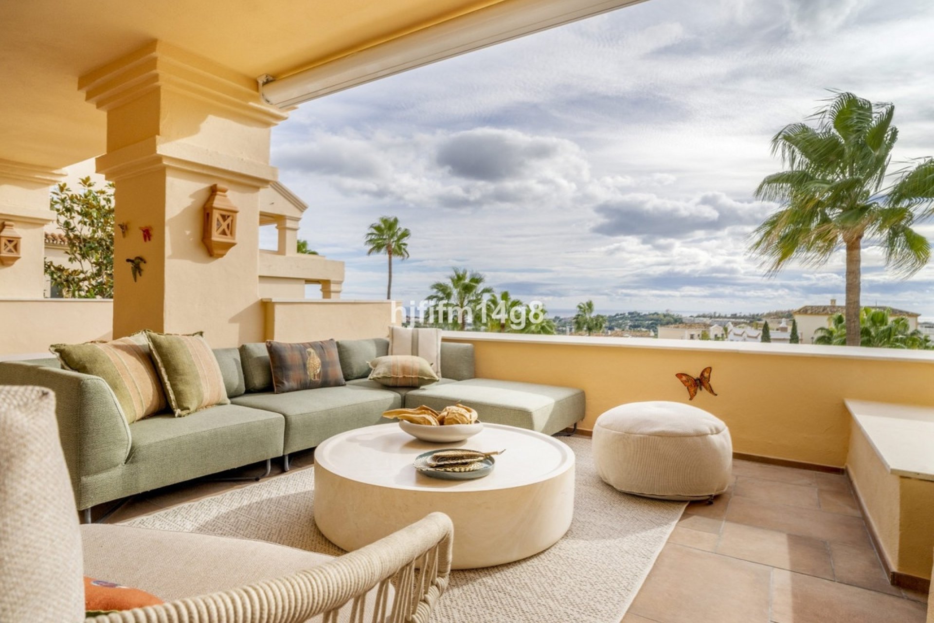 Resale - apartment - Marbella - Nueva Andalucía
