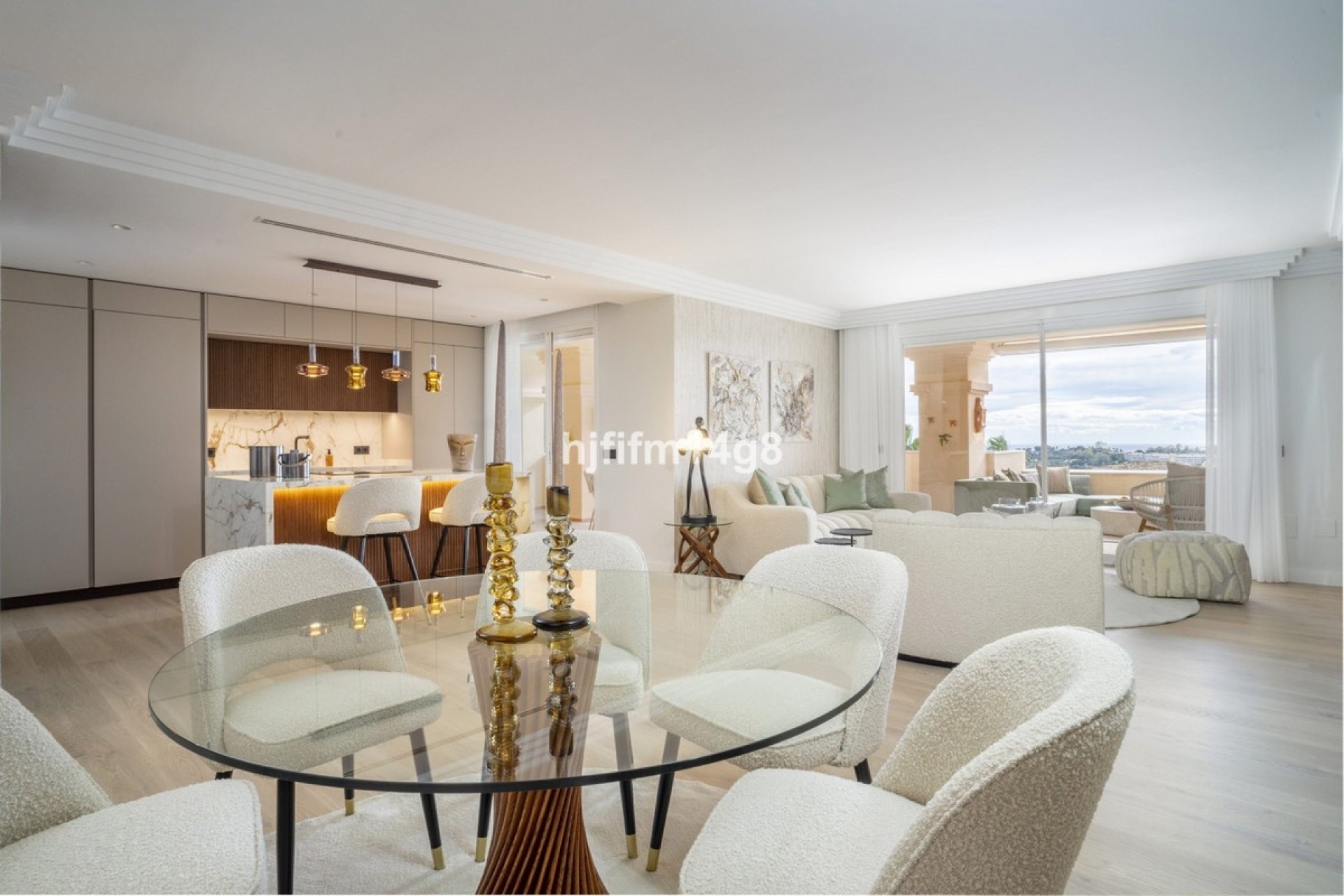 Resale - apartment - Marbella - Nueva Andalucía