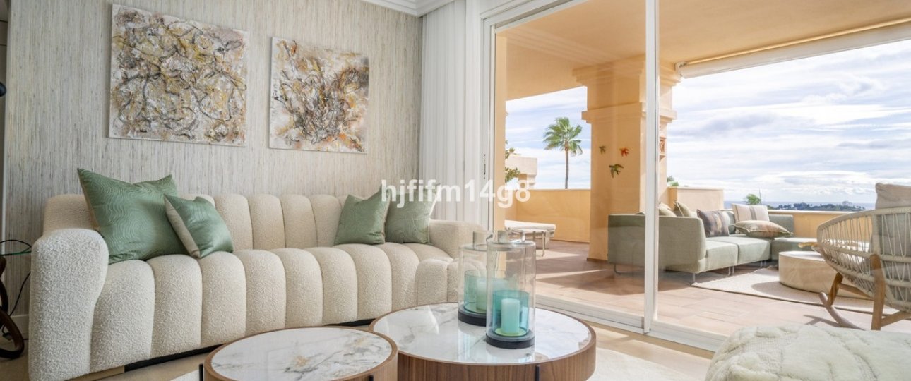Resale - apartment - Marbella - Nueva Andalucía