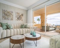 Resale - apartment - Marbella - Nueva Andalucía