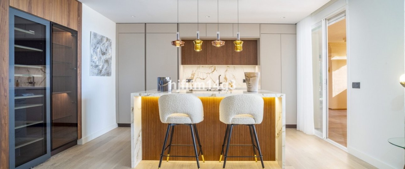 Resale - apartment - Marbella - Nueva Andalucía