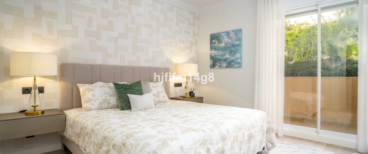 Resale - apartment - Marbella - Nueva Andalucía