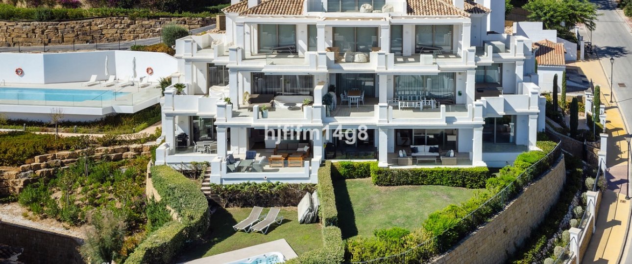 Resale - apartment - Marbella - Nueva Andalucía