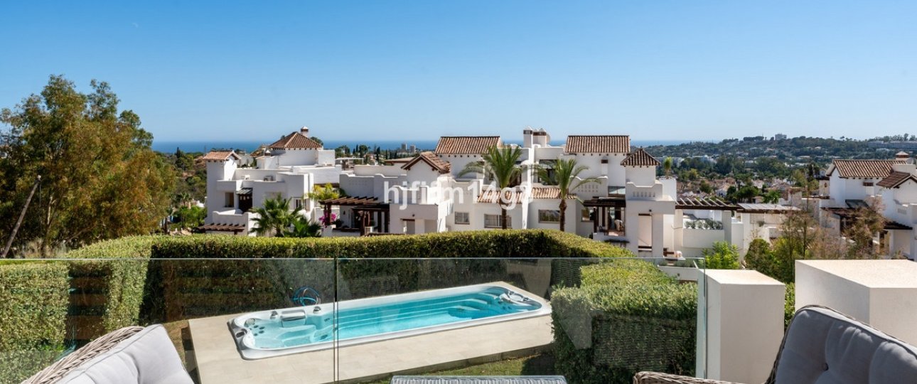 Resale - apartment - Marbella - Nueva Andalucía