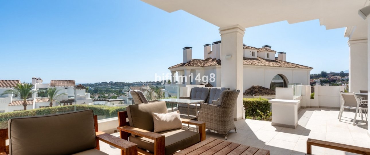 Resale - apartment - Marbella - Nueva Andalucía