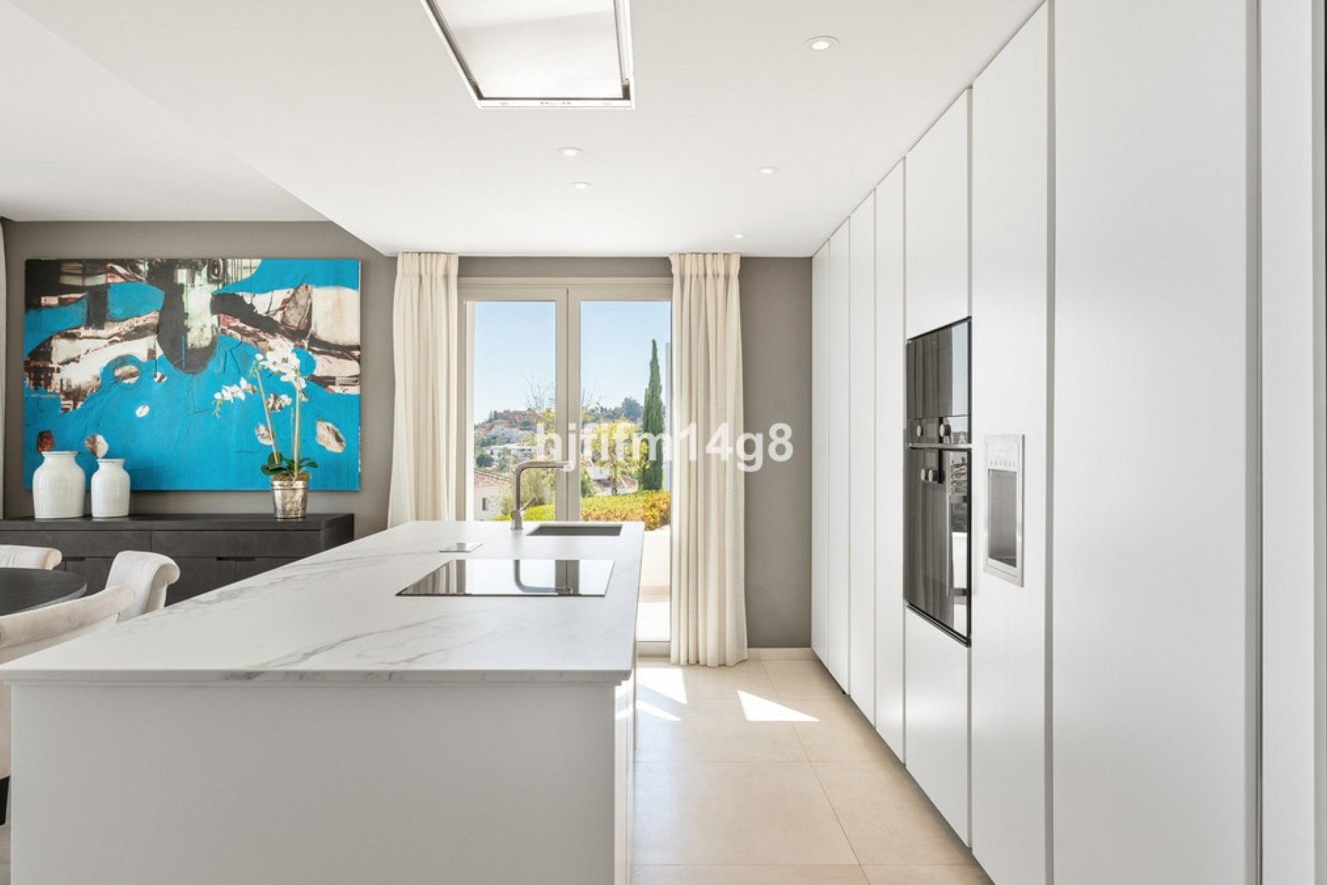 Resale - apartment - Marbella - Nueva Andalucía