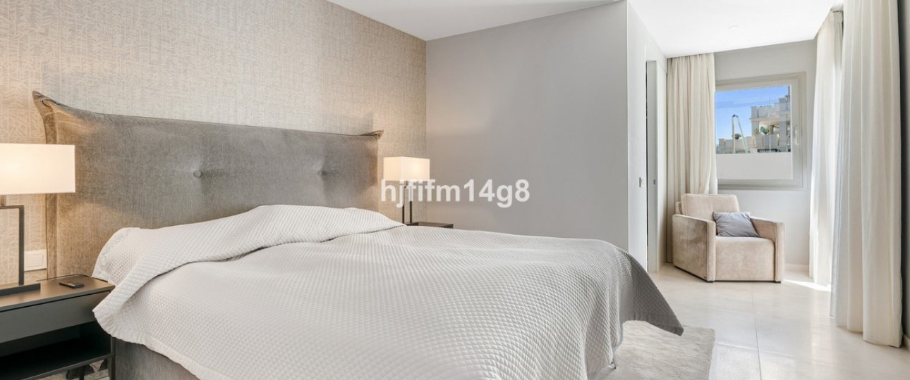 Resale - apartment - Marbella - Nueva Andalucía