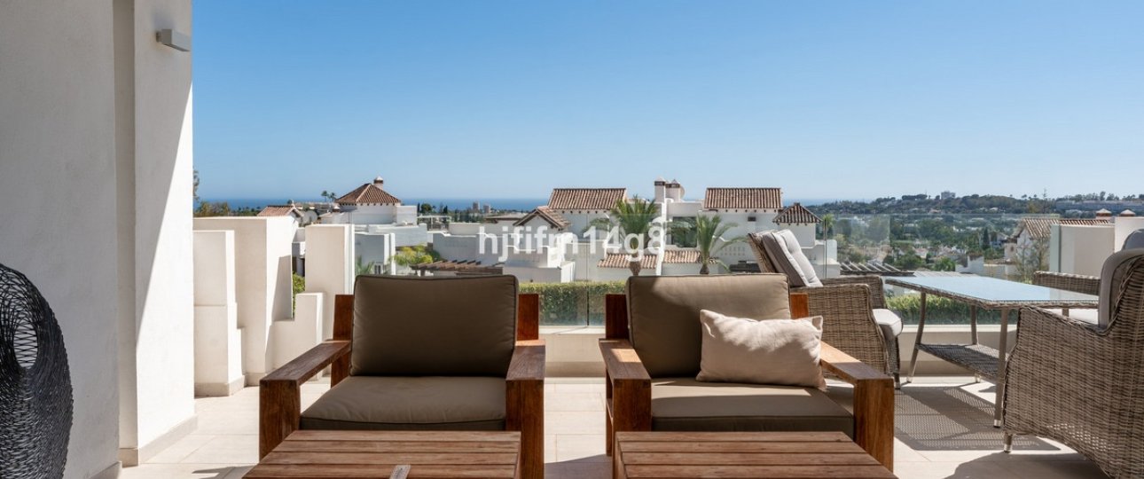 Resale - apartment - Marbella - Nueva Andalucía