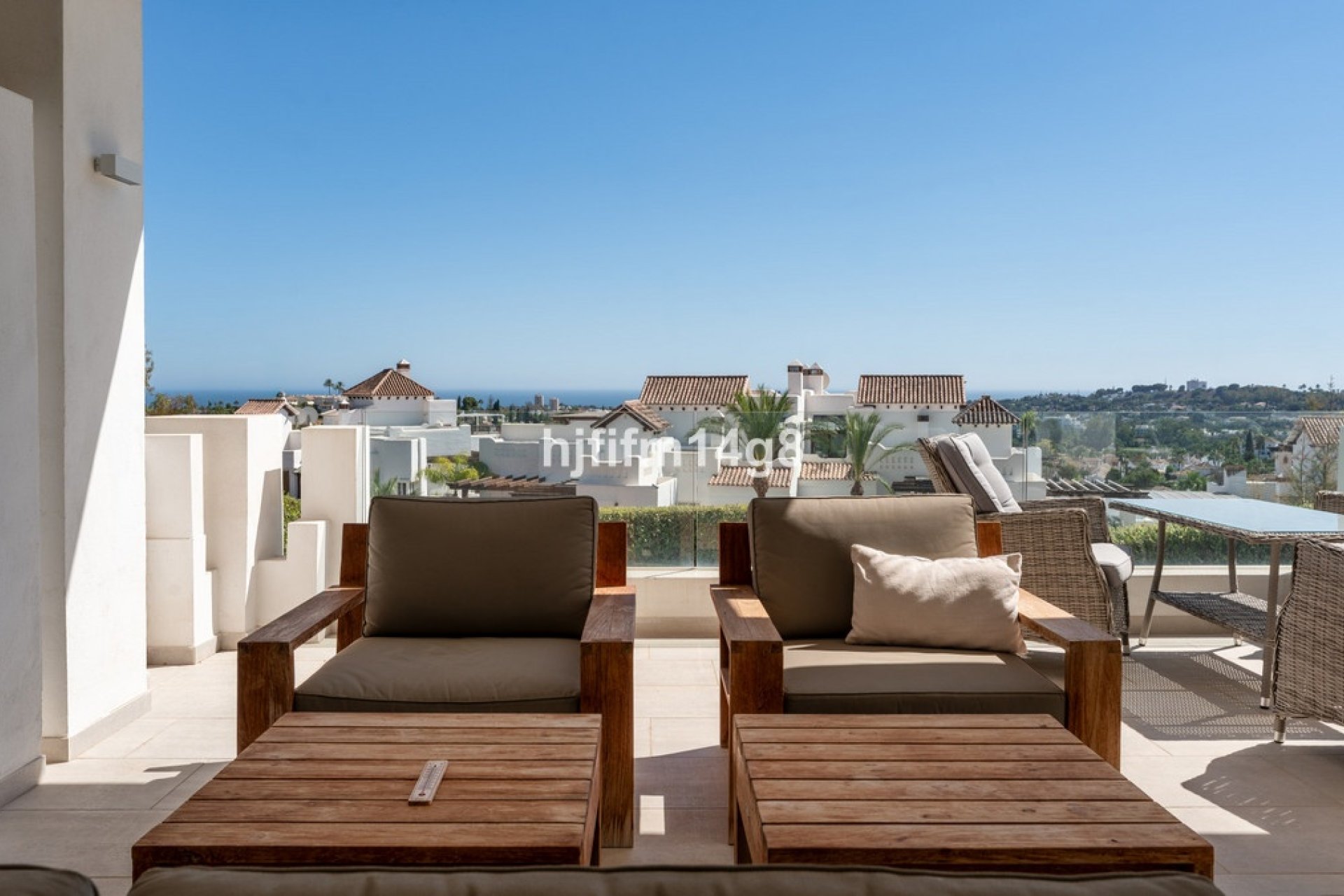 Resale - apartment - Marbella - Nueva Andalucía