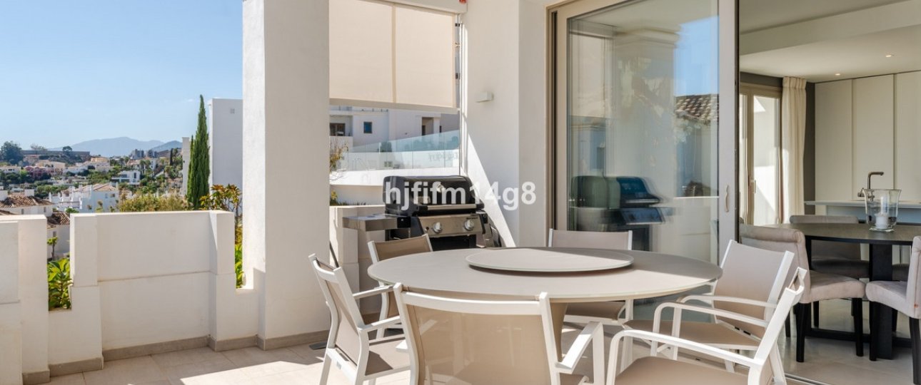 Resale - apartment - Marbella - Nueva Andalucía