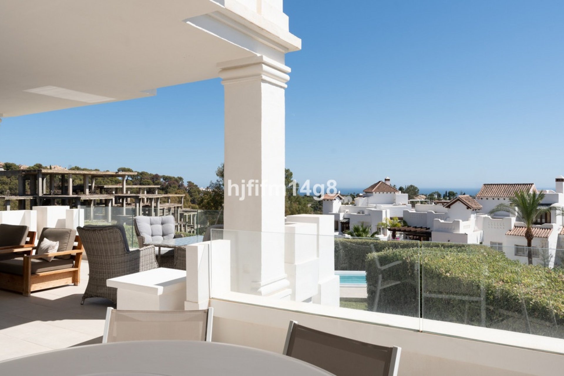 Resale - apartment - Marbella - Nueva Andalucía
