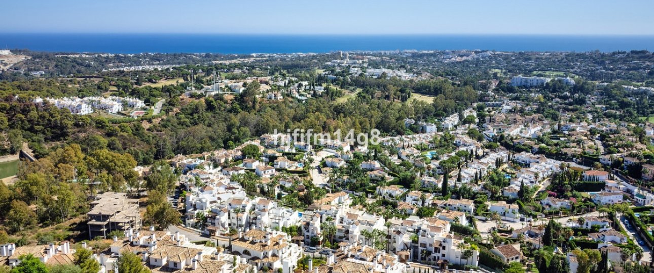 Resale - apartment - Marbella - Nueva Andalucía