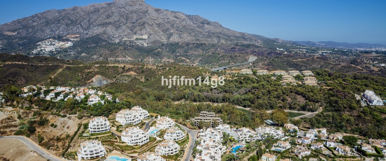 Resale - apartment - Marbella - Nueva Andalucía
