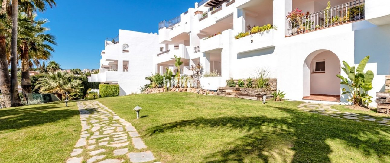 Resale - apartment - Marbella - Nueva Andalucía