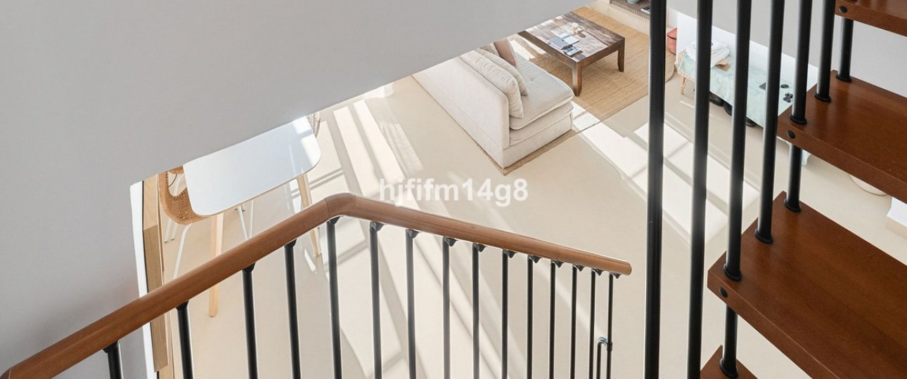Resale - apartment - Marbella - Nueva Andalucía