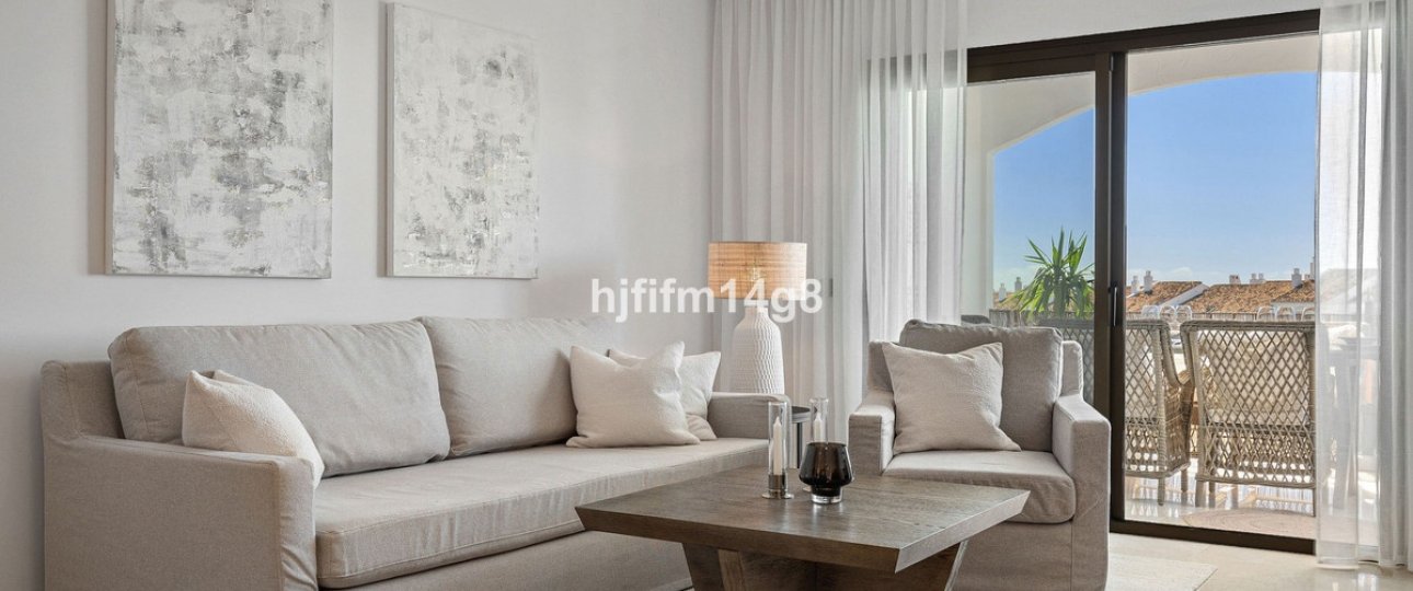 Resale - apartment - Marbella - Nueva Andalucía