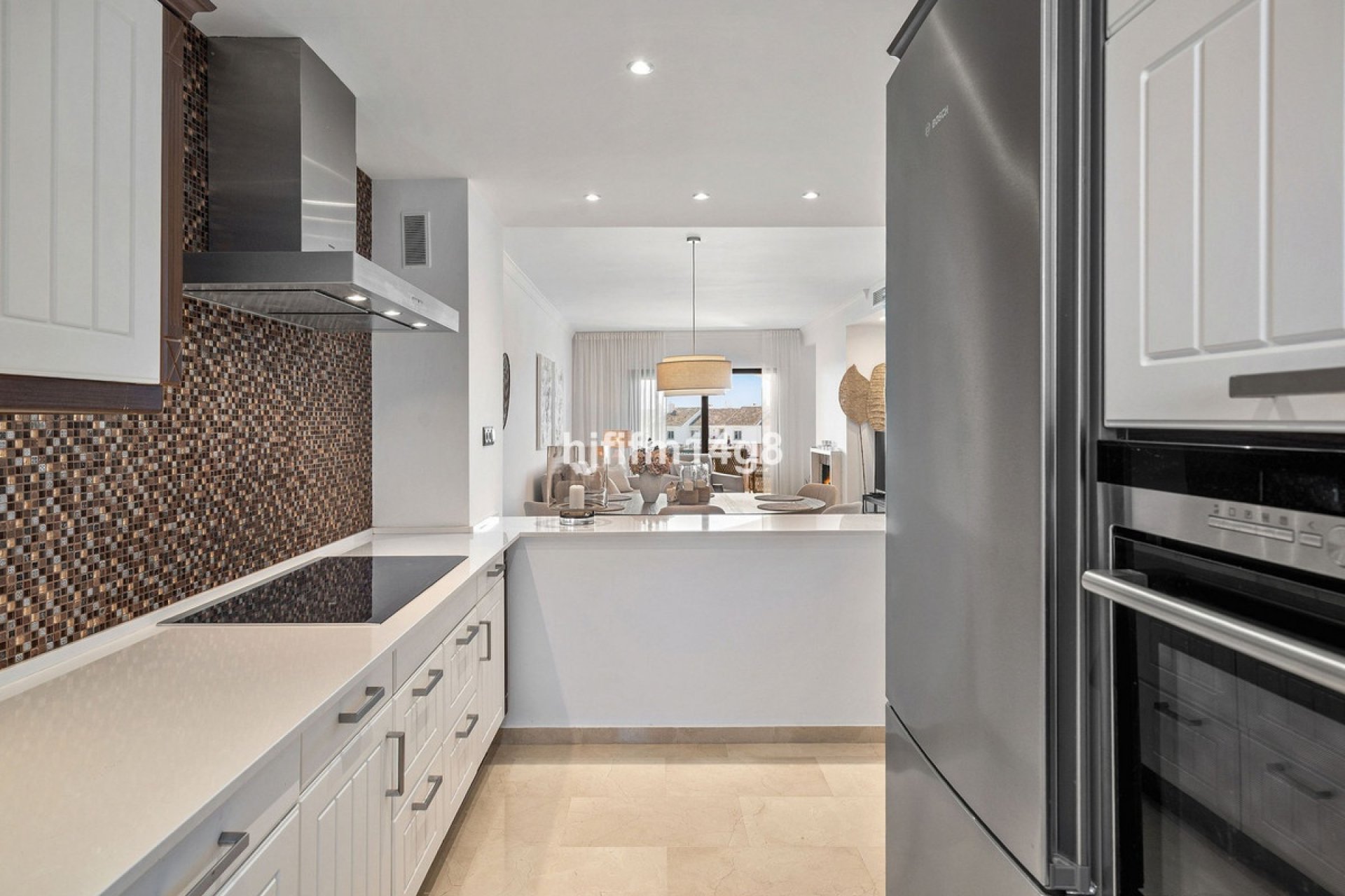 Resale - apartment - Marbella - Nueva Andalucía