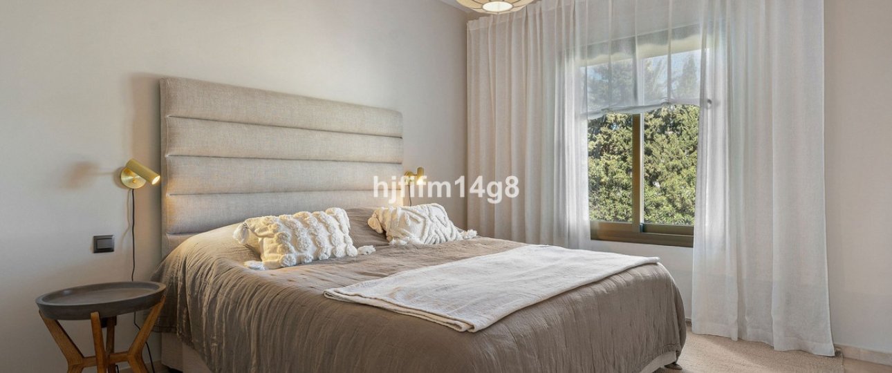Resale - apartment - Marbella - Nueva Andalucía