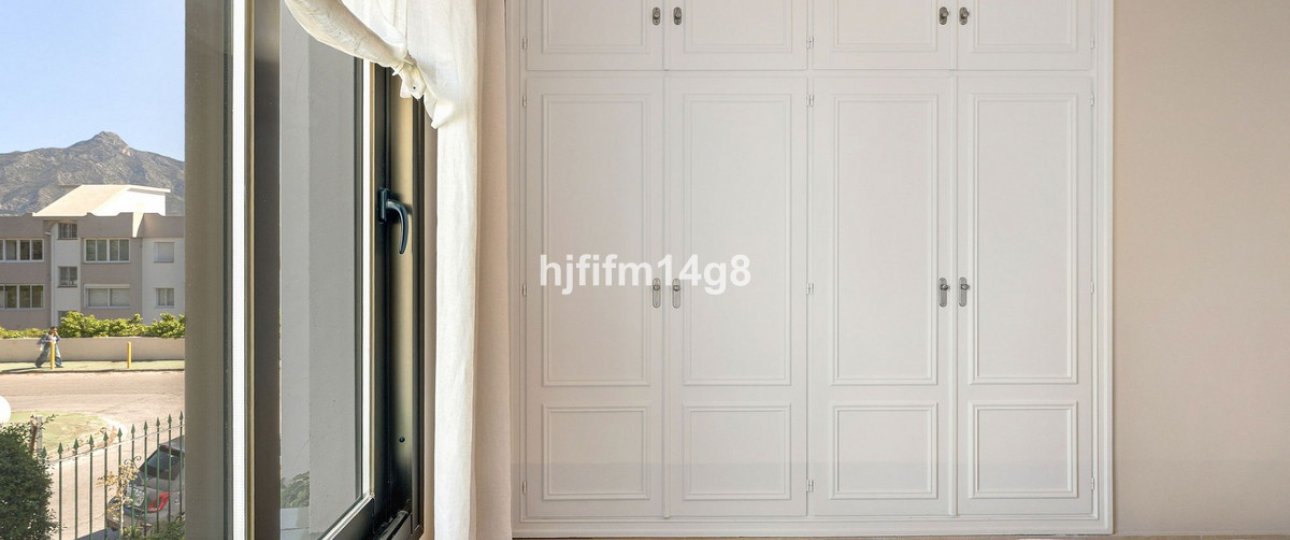 Resale - apartment - Marbella - Nueva Andalucía