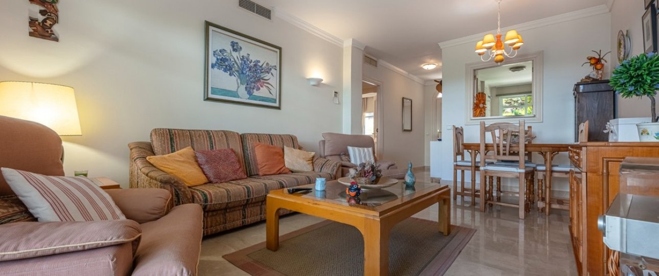Resale - apartment - Marbella - Nueva Andalucía