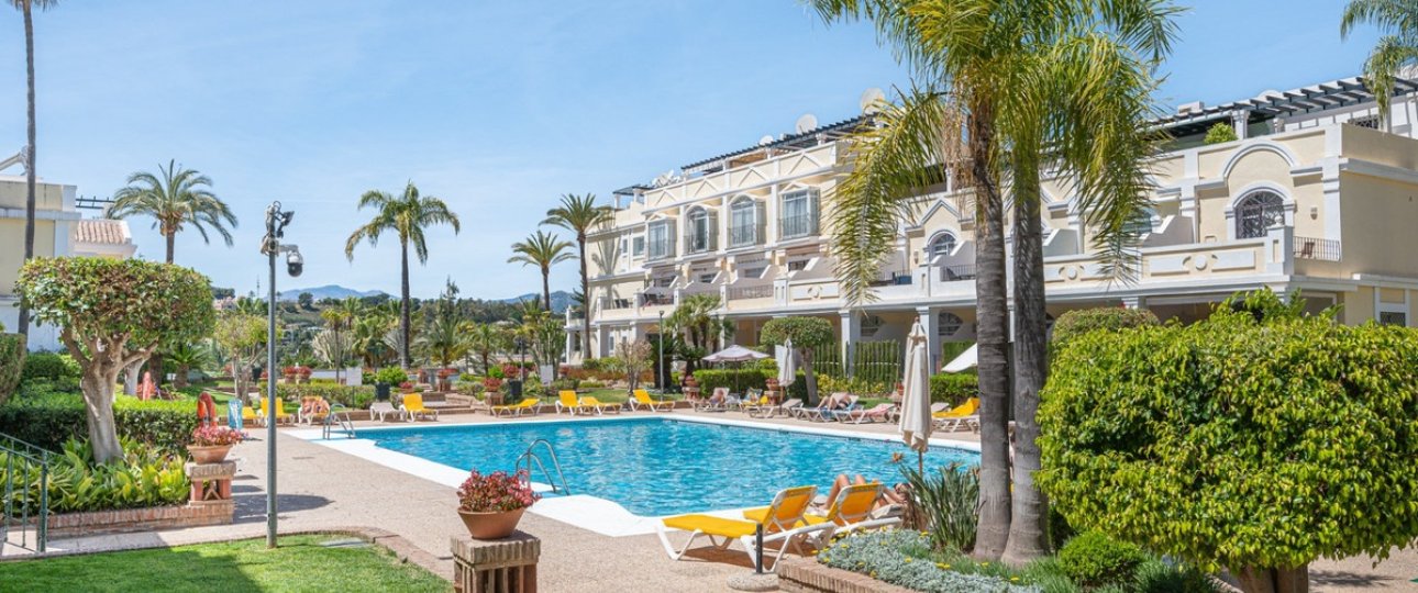 Resale - apartment - Marbella - Nueva Andalucía