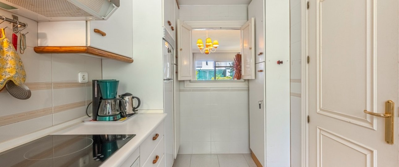 Resale - apartment - Marbella - Nueva Andalucía