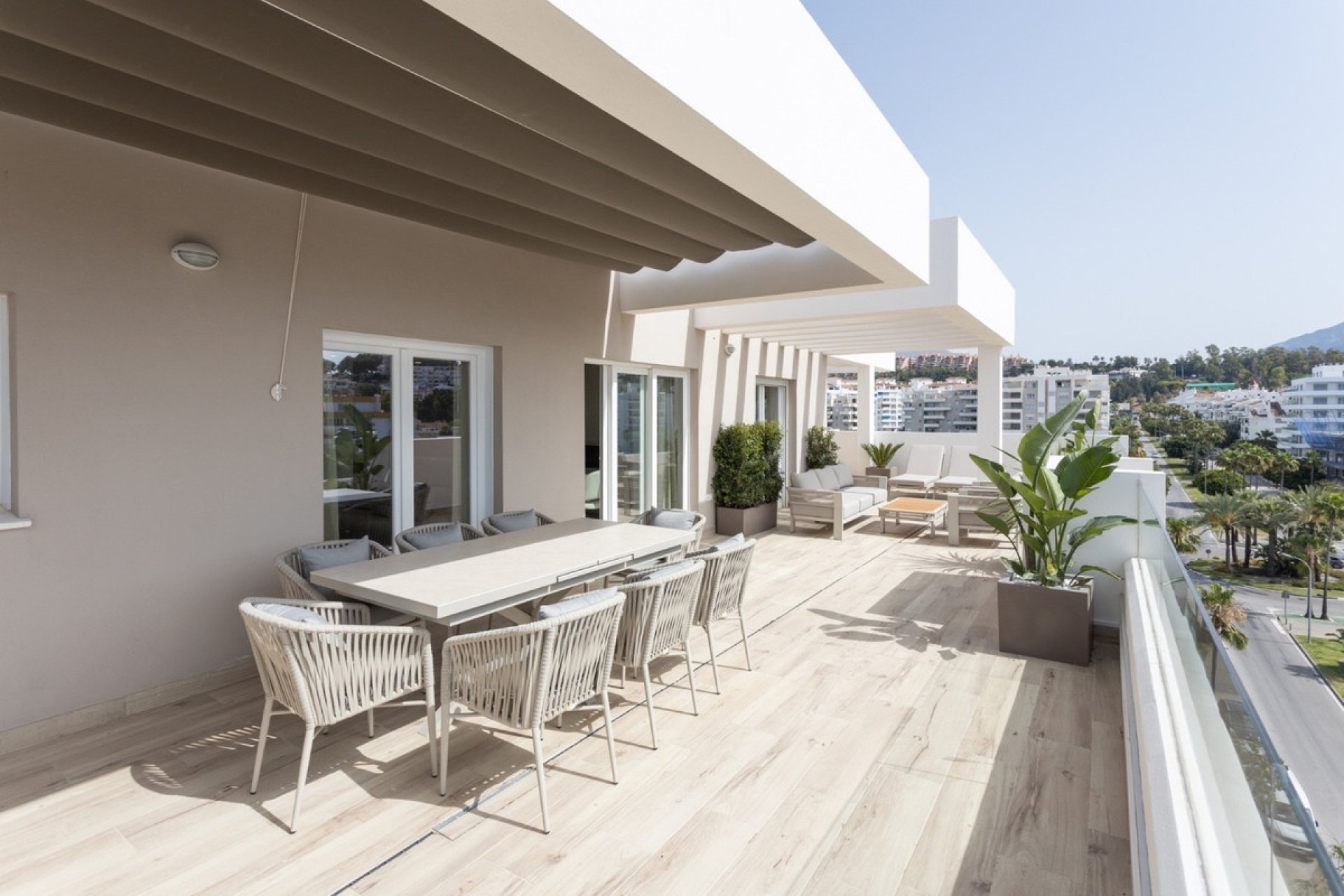 Resale - apartment - Marbella - Nueva Andalucía