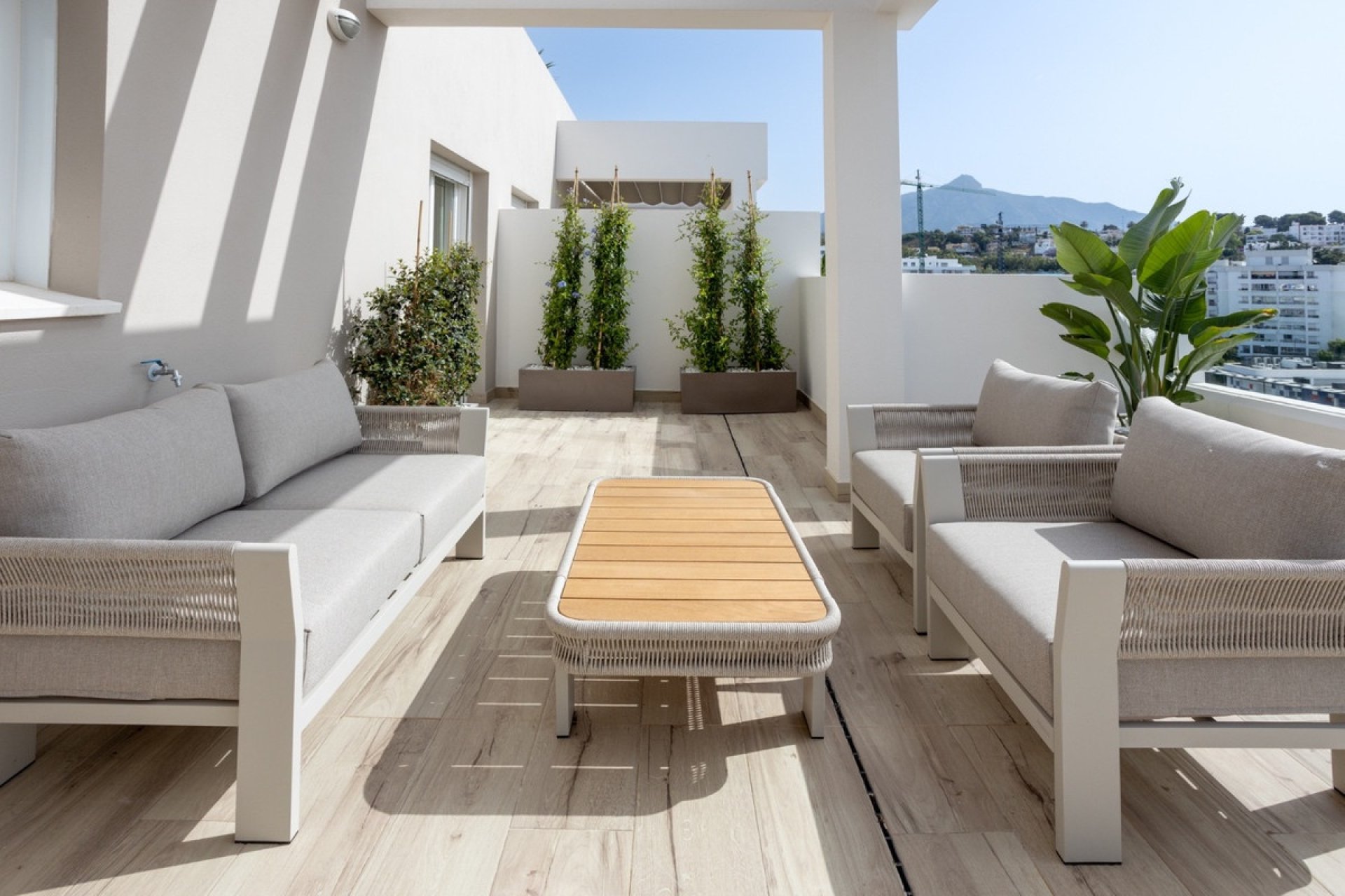 Resale - apartment - Marbella - Nueva Andalucía