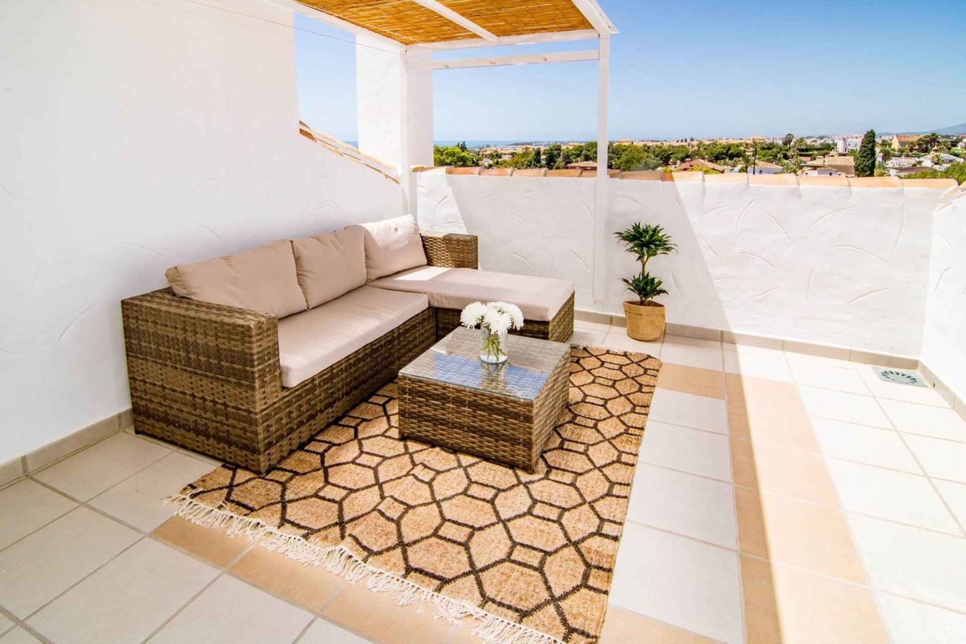 Resale - apartment - Marbella - Nueva Andalucía