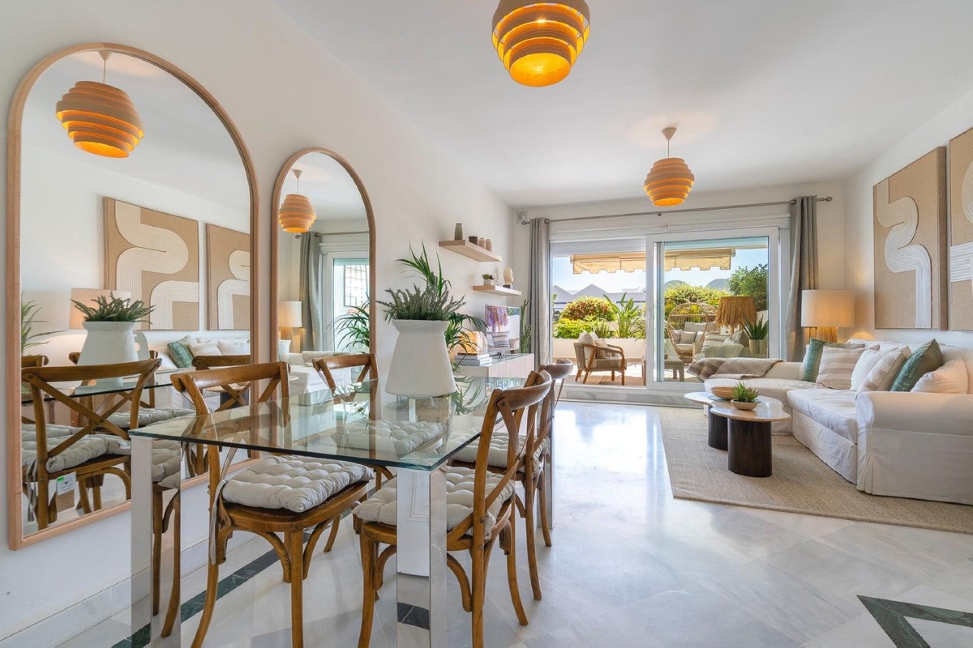 Resale - apartment - Marbella - Nueva Andalucía