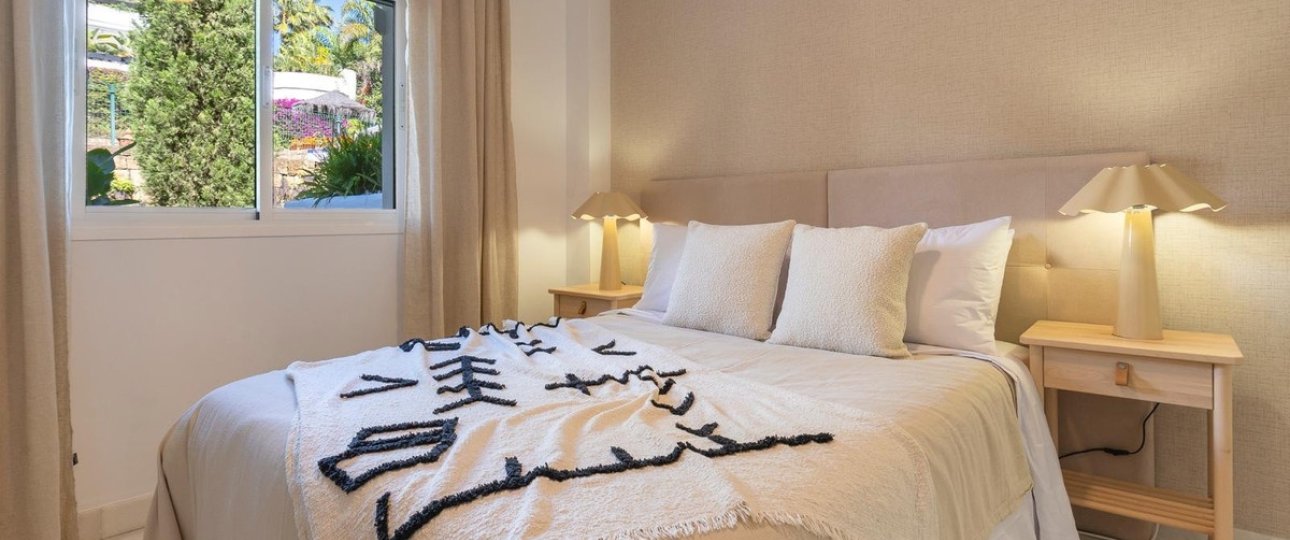 Resale - apartment - Marbella - Nueva Andalucía