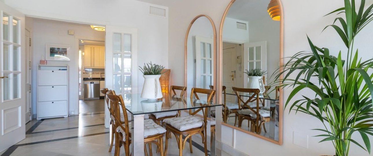 Resale - apartment - Marbella - Nueva Andalucía